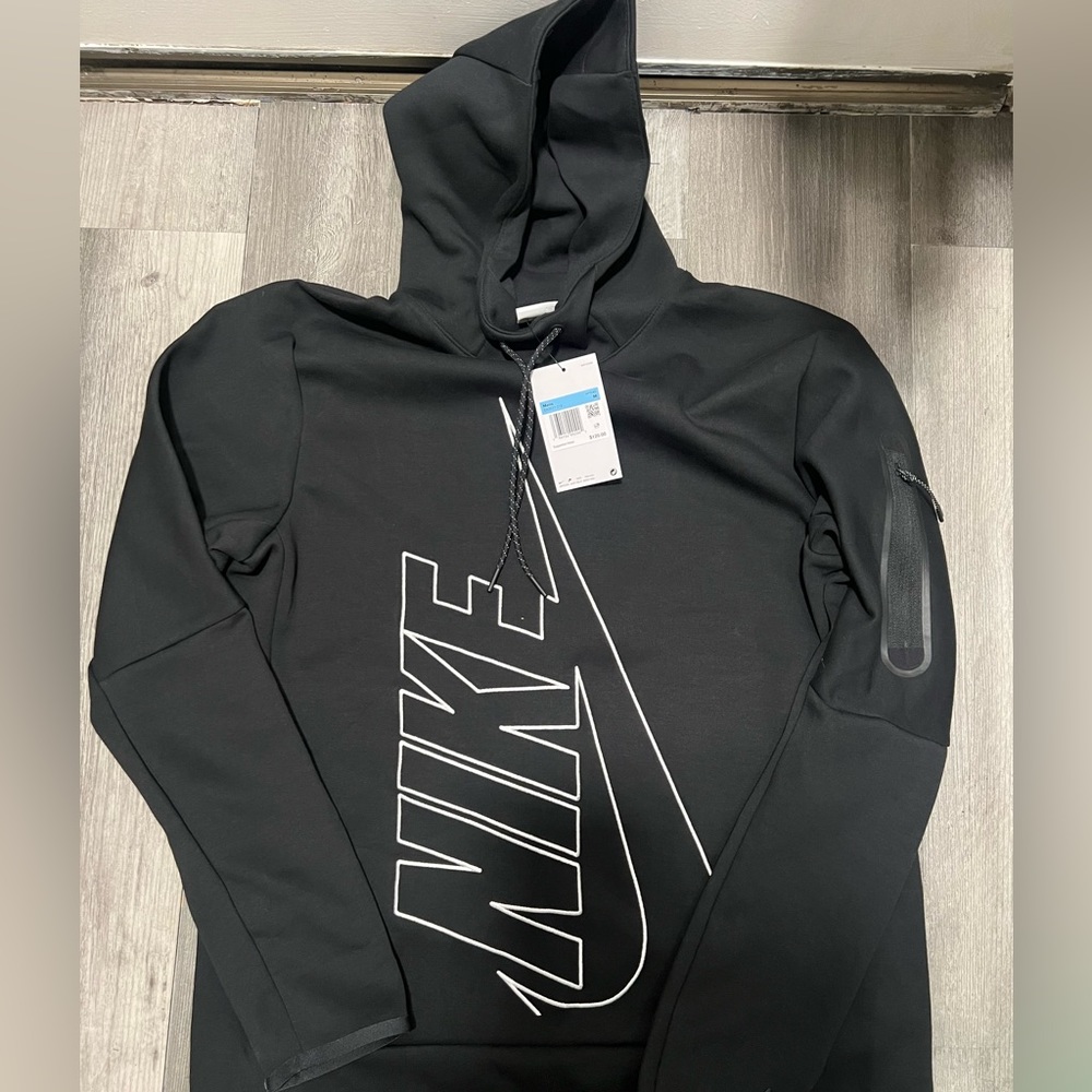 Nike sportswear tech fleece